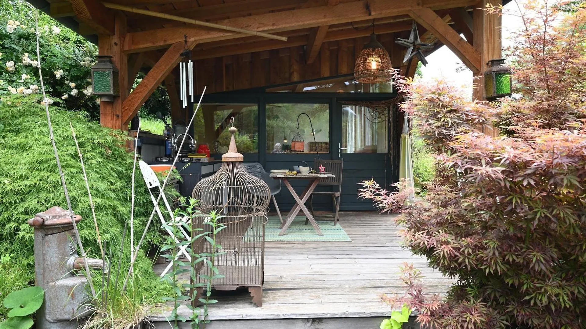 Cabane Petit Bouddha Arrien-en-Bethmale بيت للعطل