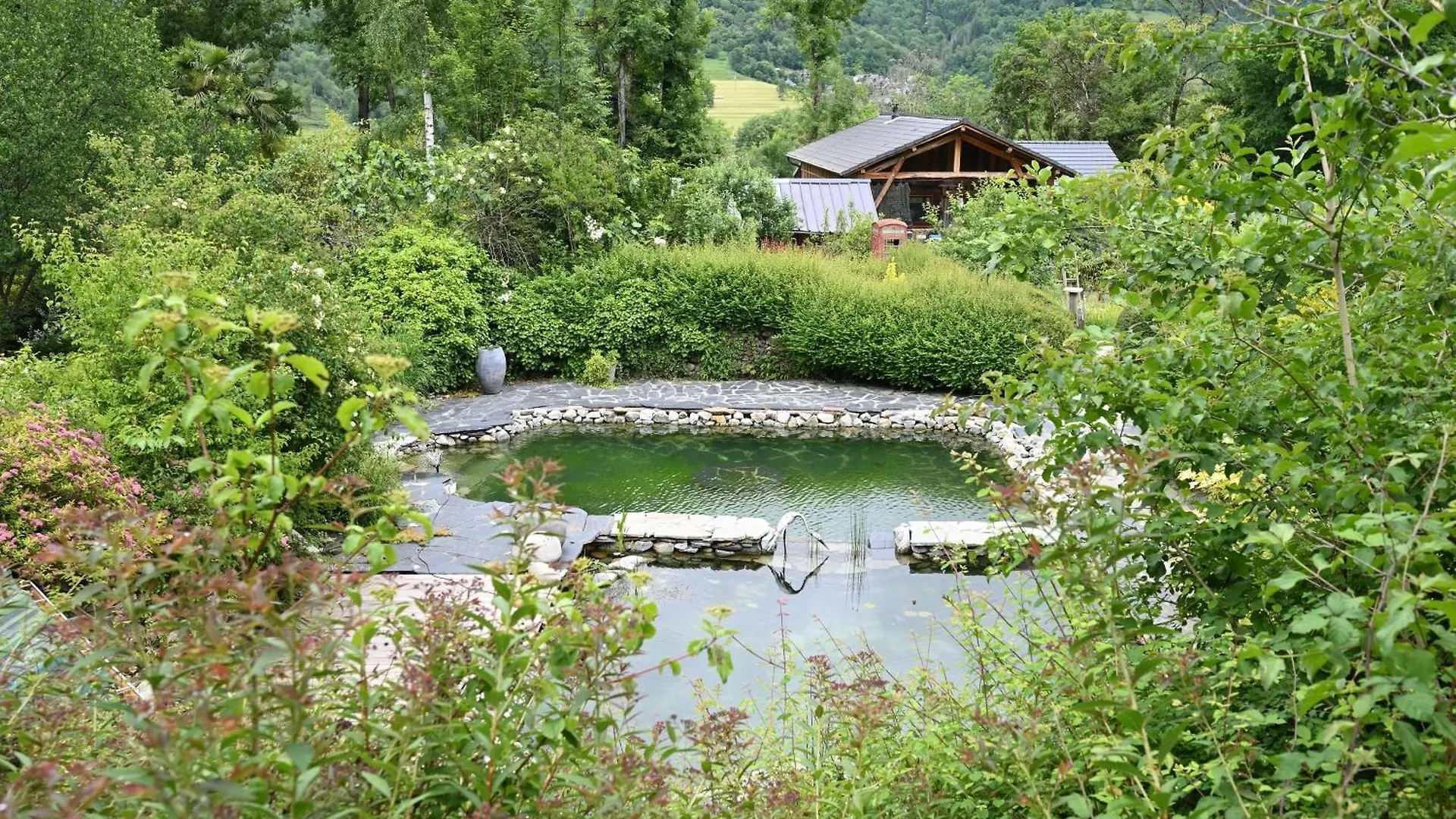 Cabane Petit Bouddha Arrien-en-Bethmale 0*,  فرنسا