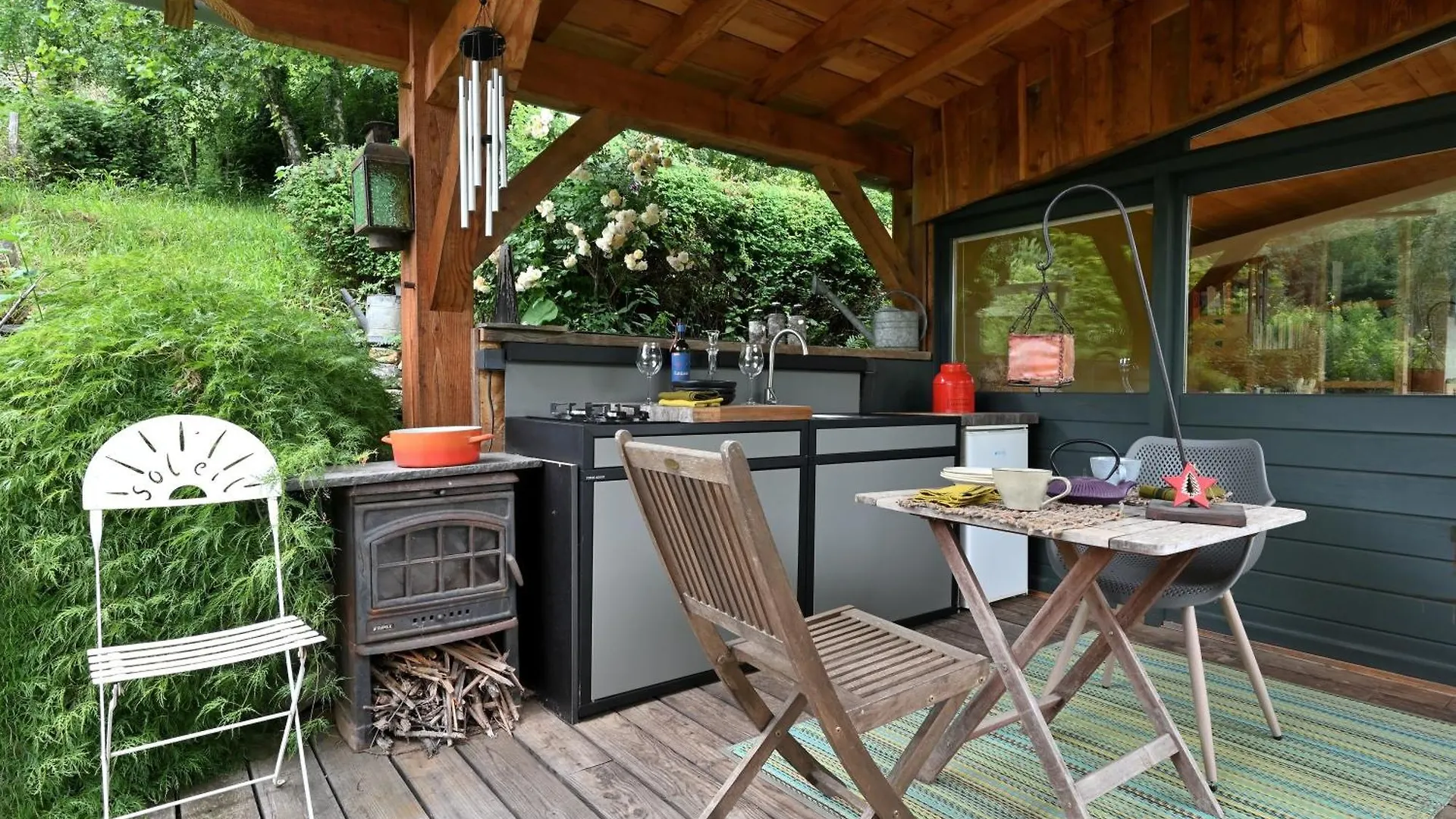 Cabane Petit Bouddha Arrien-en-Bethmale